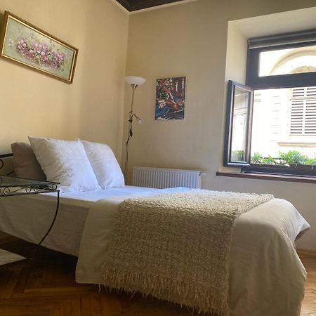 Apartamento Вірменська 14 Центр Не Далеко Від Ж Д Вокзалу Звітні Документи Leópolis Exterior foto